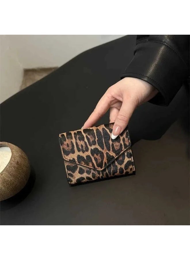 محفظة نسائية  فاخرة بنقشة جلد النمر – تصميم أنيق وعصري، خامة عالية الجودة، عملية وخفيفة - Image 3